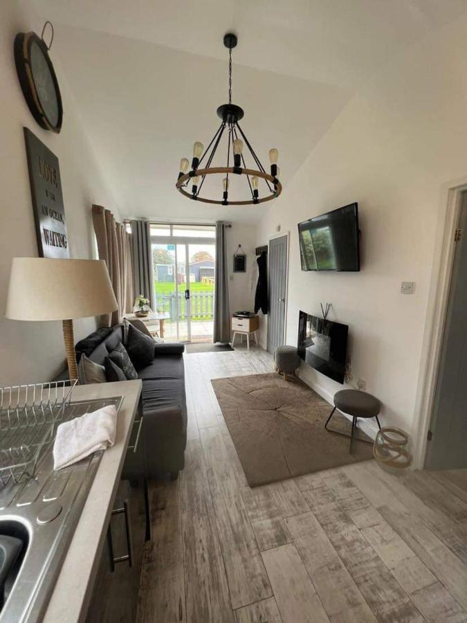Stunning One Bed Modern & Contemporary Chalet Bridlington Extérieur photo